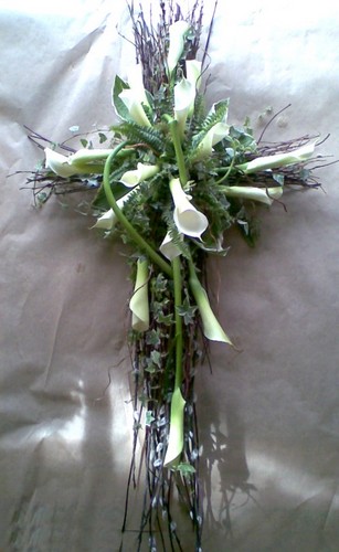 Twig Cross & Arum Lillies
