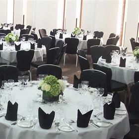 fwthumbbeales_hotel_table_arrangements.jpg