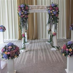 fwthumbchuppah10813.jpg