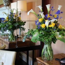 fwthumbGardenRoomVase.jpg